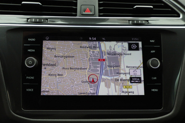 Volkswagen Tiguan Allspace 1.5 TSI DSG Comfortline 7p. Climate, ACC, Camera, Apple Carplay, PDC, Trekhaak, 18''