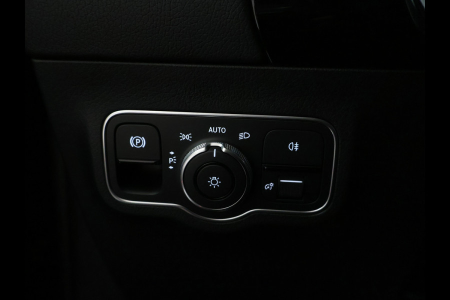 Mercedes-Benz GLA 250 e Plug-In Hybride | Panoramadak | Distronic | Sound system | Parkeerpakket met achteruitrijcamera | Stuur en Stoelverwarming. Inclusief 24 maanden MB Certified garantie voor Europa. Mercedes-Benz GLA 250 e Plug-In Hybride | Panoramadak | Distronic | Sound system | Parkeerpakket met achteruitrijcamera | Stuur en Stoelverwarming. Inclusief 24 maanden MB Certified garantie voor Europa.