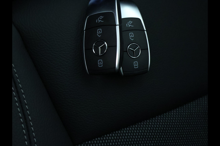 Mercedes-Benz GLA 250 e Plug-In Hybride | Panoramadak | Distronic | Sound system | Parkeerpakket met achteruitrijcamera | Stuur en Stoelverwarming. Inclusief 24 maanden MB Certified garantie voor Europa. Mercedes-Benz GLA 250 e Plug-In Hybride | Panoramadak | Distronic | Sound system | Parkeerpakket met achteruitrijcamera | Stuur en Stoelverwarming. Inclusief 24 maanden MB Certified garantie voor Europa.