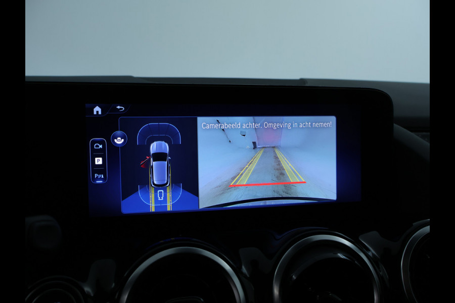 Mercedes-Benz GLA 250 e Plug-In Hybride | Panoramadak | Distronic | Sound system | Parkeerpakket met achteruitrijcamera | Stuur en Stoelverwarming. Inclusief 24 maanden MB Certified garantie voor Europa. Mercedes-Benz GLA 250 e Plug-In Hybride | Panoramadak | Distronic | Sound system | Parkeerpakket met achteruitrijcamera | Stuur en Stoelverwarming. Inclusief 24 maanden MB Certified garantie voor Europa.