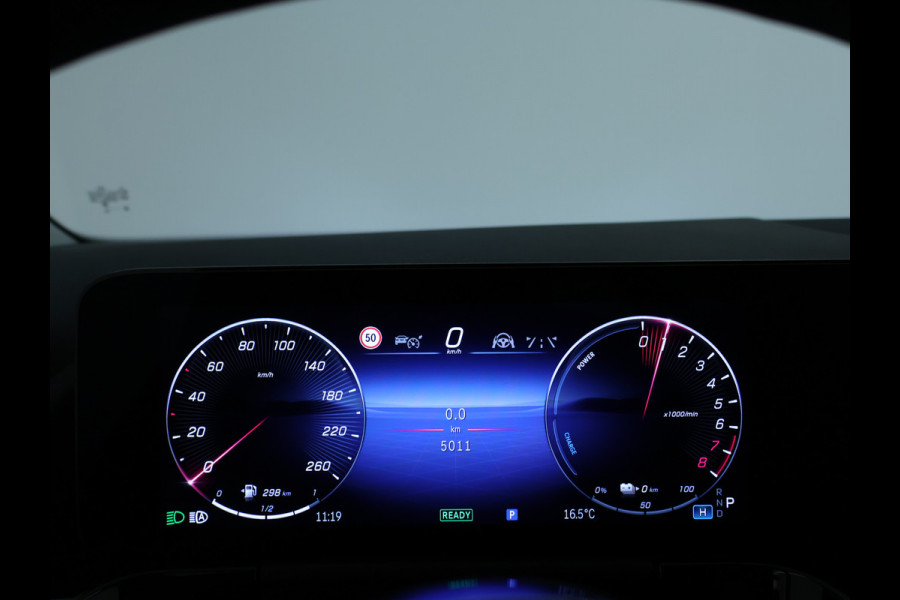 Mercedes-Benz GLA 250 e Plug-In Hybride | Panoramadak | Distronic | Sound system | Parkeerpakket met achteruitrijcamera | Stuur en Stoelverwarming. Inclusief 24 maanden MB Certified garantie voor Europa. Mercedes-Benz GLA 250 e Plug-In Hybride | Panoramadak | Distronic | Sound system | Parkeerpakket met achteruitrijcamera | Stuur en Stoelverwarming. Inclusief 24 maanden MB Certified garantie voor Europa.