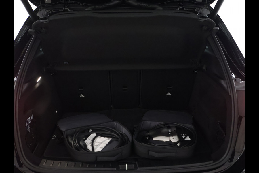 Mercedes-Benz GLA 250 e Plug-In Hybride | Panoramadak | Distronic | Sound system | Parkeerpakket met achteruitrijcamera | Stuur en Stoelverwarming. Inclusief 24 maanden MB Certified garantie voor Europa. Mercedes-Benz GLA 250 e Plug-In Hybride | Panoramadak | Distronic | Sound system | Parkeerpakket met achteruitrijcamera | Stuur en Stoelverwarming. Inclusief 24 maanden MB Certified garantie voor Europa.