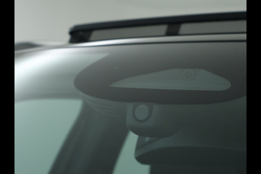 Mercedes-Benz GLA 250 e Plug-In Hybride | Panoramadak | Distronic | Sound system | Parkeerpakket met achteruitrijcamera | Stuur en Stoelverwarming. Inclusief 24 maanden MB Certified garantie voor Europa. Mercedes-Benz GLA 250 e Plug-In Hybride | Panoramadak | Distronic | Sound system | Parkeerpakket met achteruitrijcamera | Stuur en Stoelverwarming. Inclusief 24 maanden MB Certified garantie voor Europa.