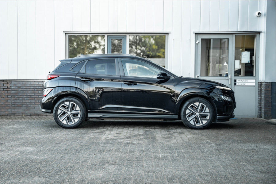 Hyundai Kona EV Premium 64 kWh Hyundai Kona EV Premium 64 kWh