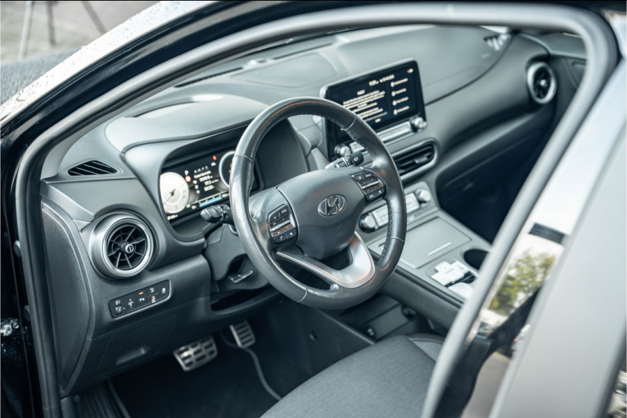 Hyundai Kona EV Premium 64 kWh Hyundai Kona EV Premium 64 kWh