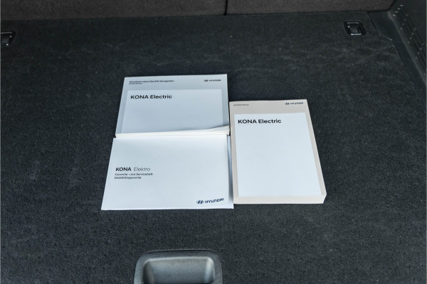 Hyundai Kona EV Premium 64 kWh Hyundai Kona EV Premium 64 kWh
