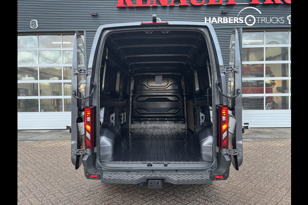 Renault Master Red Edition Carplay, Trekhaak, Sensoren rondom, Camera, Nieuw en BPM vrij! Renault Master Red Edition Carplay, Trekhaak, Sensoren rondom, Camera, Nieuw en BPM vrij!