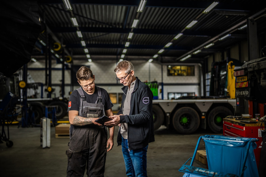 Renault Master Red Edition Carplay, Trekhaak, Sensoren rondom, Camera, Nieuw en BPM vrij! Renault Master Red Edition Carplay, Trekhaak, Sensoren rondom, Camera, Nieuw en BPM vrij!