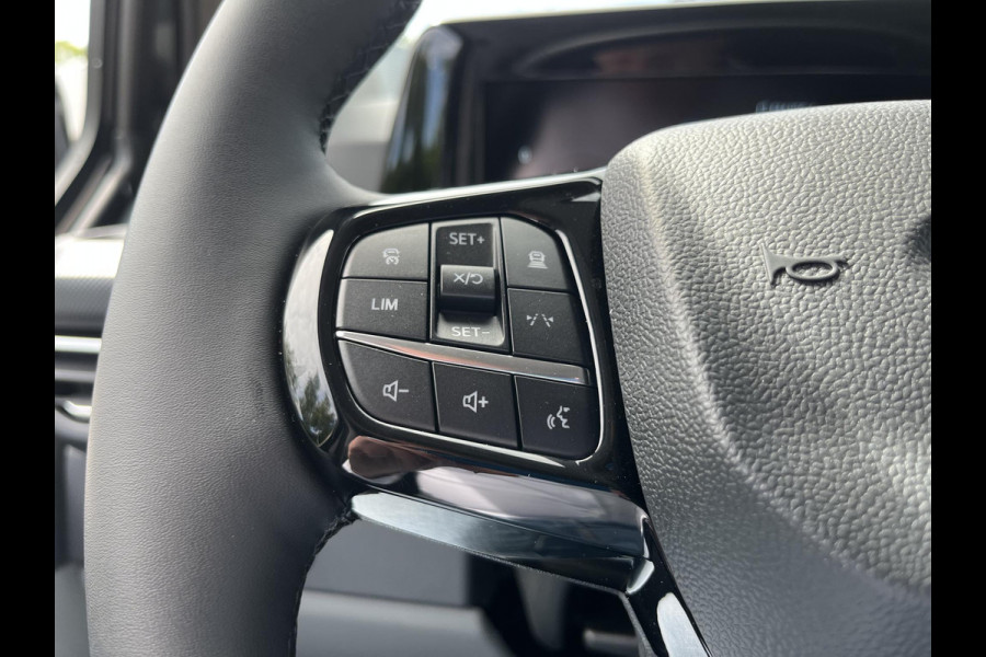 Ford Transit Custom 320 2.5 PHEV L2H1 Black Platinum DC ZUID | Ford Voorraad  | Prijs is excl. BTW EN BPM  | incl. €4.422,- korting! | Dubbele cabine Snoeks leder | Full led | Dubbele zij-schuifdeur | Direct uit voorraad leverbaar! | Full options