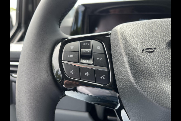 Ford Transit Custom 320 2.5 PHEV L2H1 Black Platinum DC ZUID | Ford Voorraad  | Prijs is excl. BTW EN BPM  | incl. €4.422,- korting! | Dubbele cabine Snoeks leder | Full led | Dubbele zij-schuifdeur | Direct uit voorraad leverbaar! | Full options