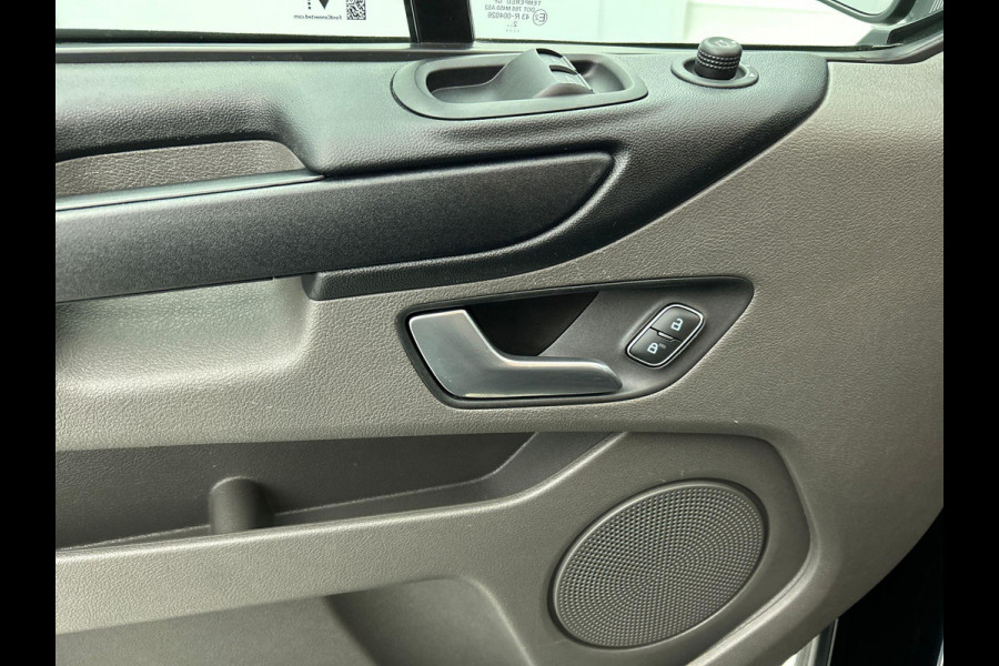 Ford Transit Custom 300 2.0 TDCI L2H1 Trend Dubbele Cabine Automaat Airco Navi Cruise Camera Parkeersensoren