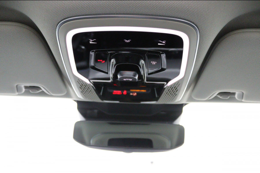 Lynk & Co 01 1.5*PLUG-IN*NAVI*PANO*CAM*ACC*CARPLAY*ECC*LED*