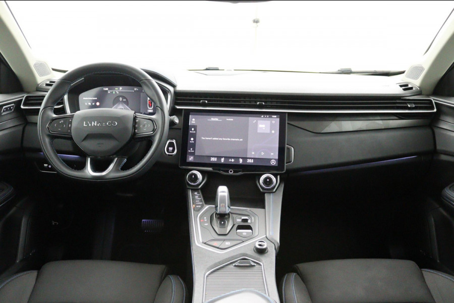 Lynk & Co 01 1.5*PLUG-IN*NAVI*PANO*CAM*ACC*CARPLAY*ECC*LED*
