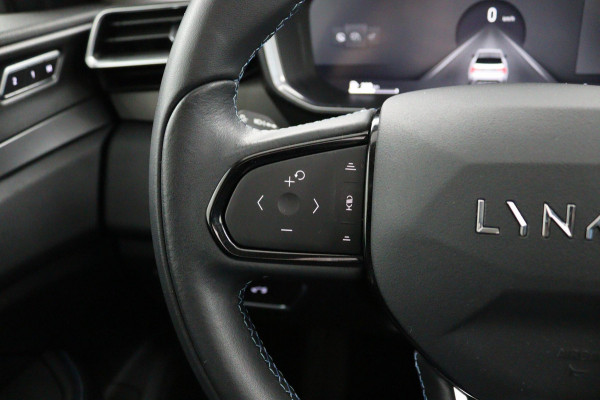 Lynk & Co 01 1.5*PLUG-IN*NAVI*PANO*CAM*ACC*CARPLAY*ECC*LED*
