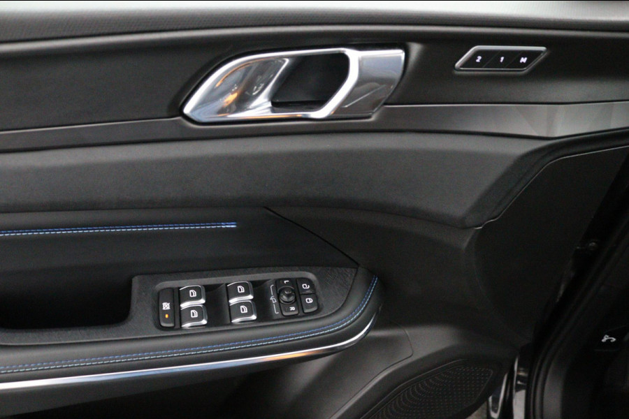 Lynk & Co 01 1.5*PLUG-IN*NAVI*PANO*CAM*ACC*CARPLAY*ECC*LED*