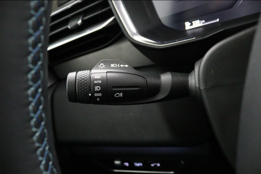 Lynk & Co 01 1.5*PLUG-IN*NAVI*PANO*CAM*ACC*CARPLAY*ECC*LED*