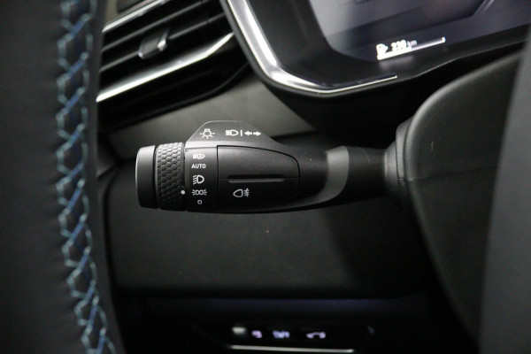 Lynk & Co 01 1.5*PLUG-IN*NAVI*PANO*CAM*ACC*CARPLAY*ECC*LED*