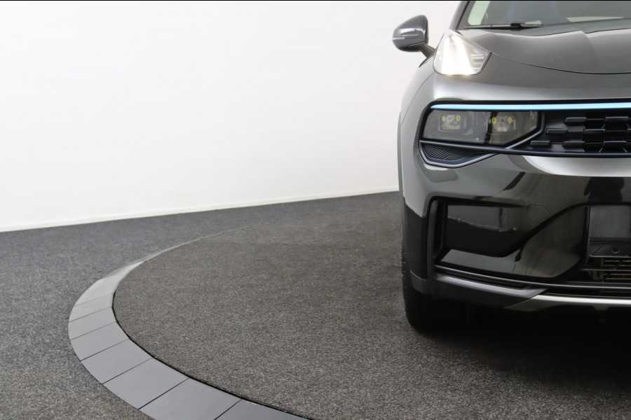 Lynk & Co 01 1.5*PLUG-IN*NAVI*PANO*CAM*ACC*CARPLAY*ECC*LED*