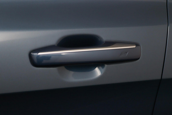 Lynk & Co 01 1.5*PLUG-IN*NAVI*PANO*CAM*ACC*CARPLAY*ECC*LED*