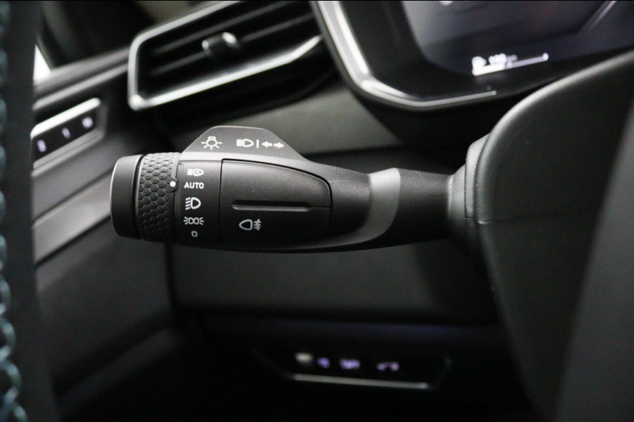 Lynk & Co 01 1.5*PLUG-IN*NAVI*PANO*CAM*ACC*CARPLAY*ECC*LED*