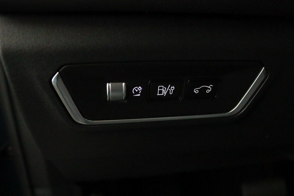 Lynk & Co 01 1.5*PLUG-IN*NAVI*PANO*CAM*ACC*CARPLAY*ECC*LED*