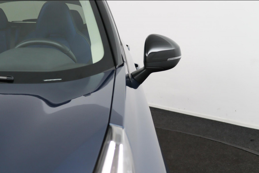 Lynk & Co 01 1.5*PLUG-IN*NAVI*PANO*CAM*ACC*CARPLAY*ECC*LED*