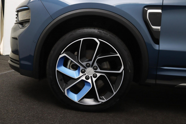 Lynk & Co 01 1.5*PLUG-IN*NAVI*PANO*CAM*ACC*CARPLAY*ECC*LED*