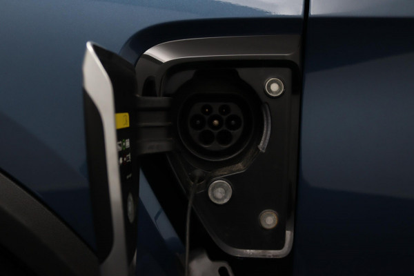 Lynk & Co 01 1.5*PLUG-IN*NAVI*PANO*CAM*ACC*CARPLAY*ECC*LED*