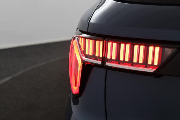 Lynk & Co 01 1.5*PLUG-IN*NAVI*PANO*CAM*ACC*CARPLAY*ECC*LED*