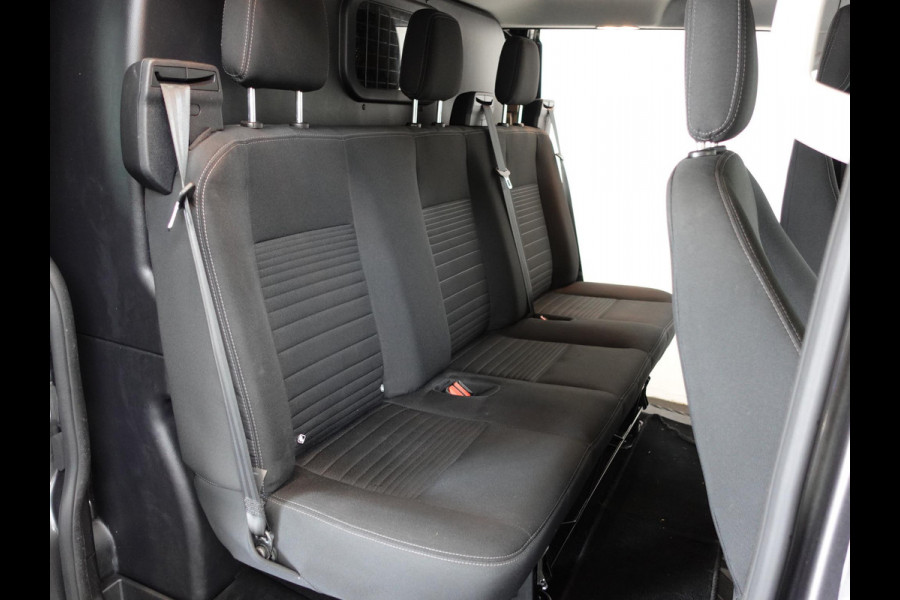Ford Transit Custom L2H1 Limited Dubbele Cabine Automaat Navigatie Airco 2 Schuifdeuren Trekhaak Parkeersensoren Carplay Imperiaal Ford Transit Custom L2H1 Limited Dubbele Cabine Automaat Navigatie Airco 2 Schuifdeuren Trekhaak Parkeersensoren Carplay Imperiaal