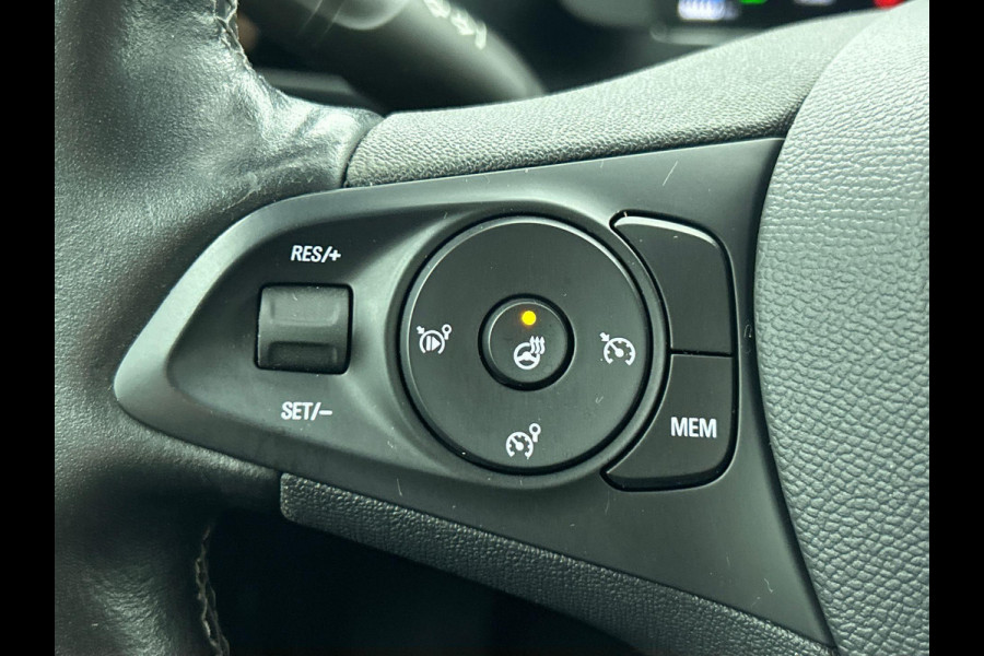 Opel CORSA-E Elegance 50 kWh Navigatie Apple Carplay/Android Auto Camera Parkeersensoren Cruise Control Stoel- en stuurverwarming Climate Control Lichtmetalen velgen