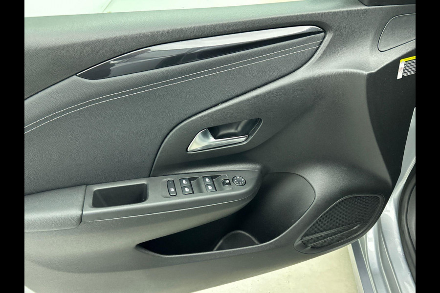 Opel CORSA-E Elegance 50 kWh Navigatie Apple Carplay/Android Auto Camera Parkeersensoren Cruise Control Stoel- en stuurverwarming Climate Control Lichtmetalen velgen