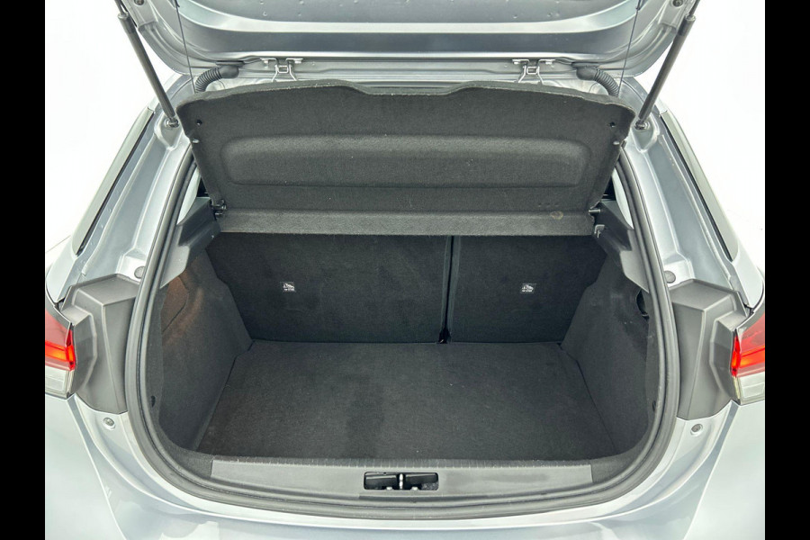 Opel CORSA-E Elegance 50 kWh Navigatie Apple Carplay/Android Auto Camera Parkeersensoren Cruise Control Stoel- en stuurverwarming Climate Control Lichtmetalen velgen