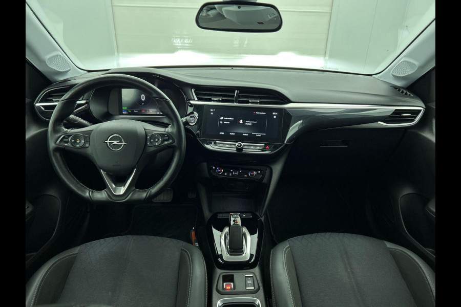 Opel CORSA-E Elegance 50 kWh Navigatie Apple Carplay/Android Auto Camera Parkeersensoren Cruise Control Stoel- en stuurverwarming Climate Control Lichtmetalen velgen
