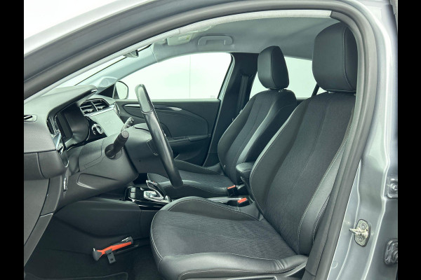Opel CORSA-E Elegance 50 kWh Navigatie Apple Carplay/Android Auto Camera Parkeersensoren Cruise Control Stoel- en stuurverwarming Climate Control Lichtmetalen velgen