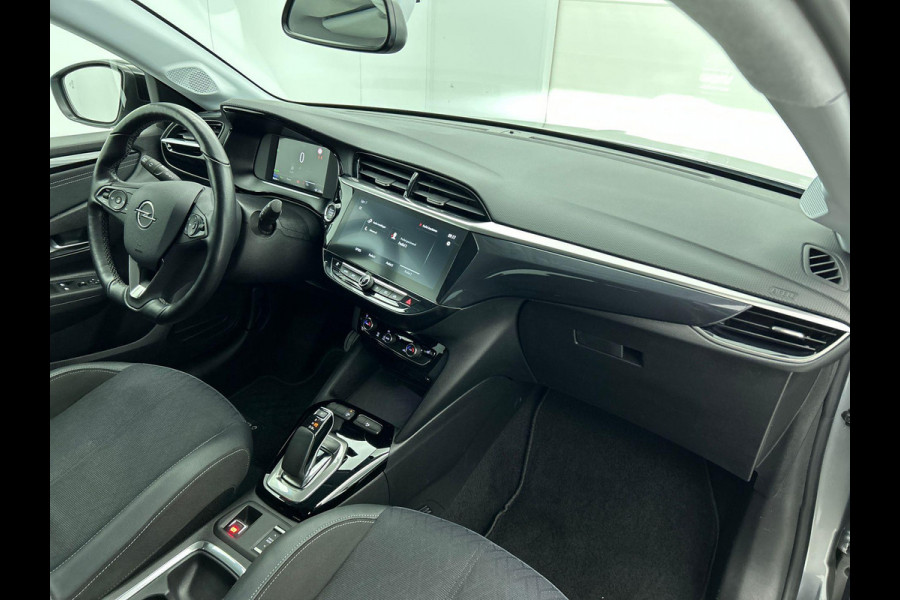 Opel CORSA-E Elegance 50 kWh Navigatie Apple Carplay/Android Auto Camera Parkeersensoren Cruise Control Stoel- en stuurverwarming Climate Control Lichtmetalen velgen