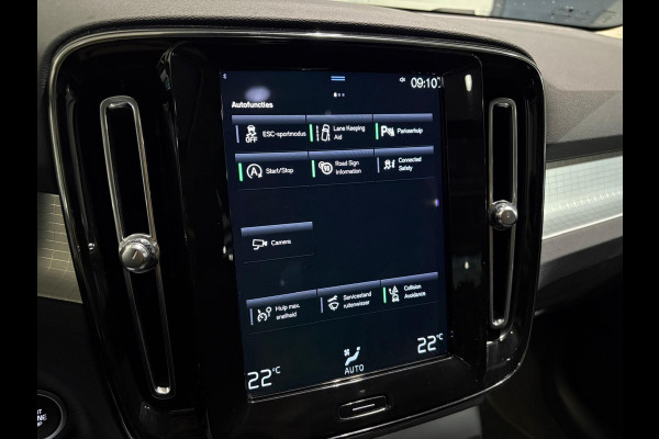 Volvo XC40 T2 Momentum Leder Panoramadak Parkeercamera 129pk