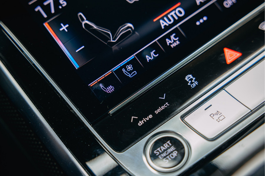 Audi Q7 55 TFSI quattro Pro Line S | Nardo | RS zetels | carbon inleg | Pano | B/O | Head-Up | Audi Q7 55 TFSI quattro Pro Line S | Nardo | RS zetels | carbon inleg | Pano | B/O | Head-Up |