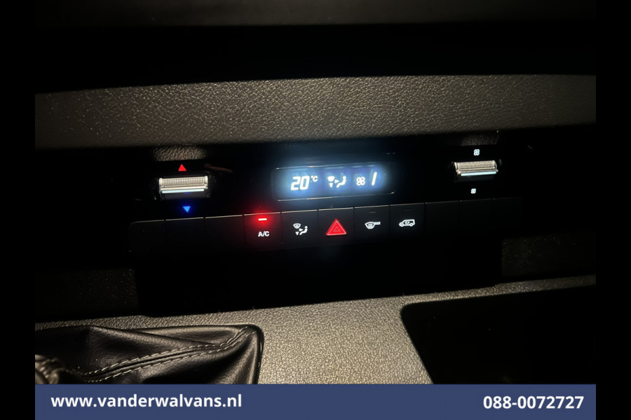 Mercedes-Benz Sprinter 315 CDI 150pk L3H2 Euro6 Airco | 360 Graden Camera | Apple Carplay | Navigatie Cruisecontrol, Android Auto, Stoelverwarming, Chauffeursstoel, Parkeersensoren, Bijrijdersbank