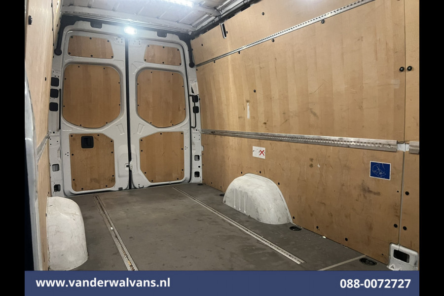 Mercedes-Benz Sprinter 315 CDI 150pk L3H2 Euro6 Airco | 360 Graden Camera | Apple Carplay | Navigatie Cruisecontrol, Android Auto, Stoelverwarming, Chauffeursstoel, Parkeersensoren, Bijrijdersbank