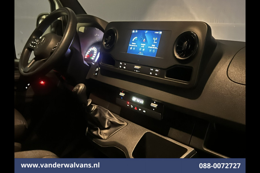 Mercedes-Benz Sprinter 315 CDI 150pk L3H2 Euro6 Airco | 360 Graden Camera | Apple Carplay | Navigatie Cruisecontrol, Android Auto, Stoelverwarming, Chauffeursstoel, Parkeersensoren, Bijrijdersbank