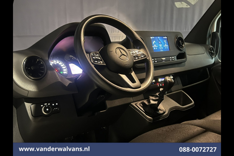 Mercedes-Benz Sprinter 315 CDI 150pk L3H2 Euro6 Airco | 360 Graden Camera | Apple Carplay | Navigatie Cruisecontrol, Android Auto, Stoelverwarming, Chauffeursstoel, Parkeersensoren, Bijrijdersbank