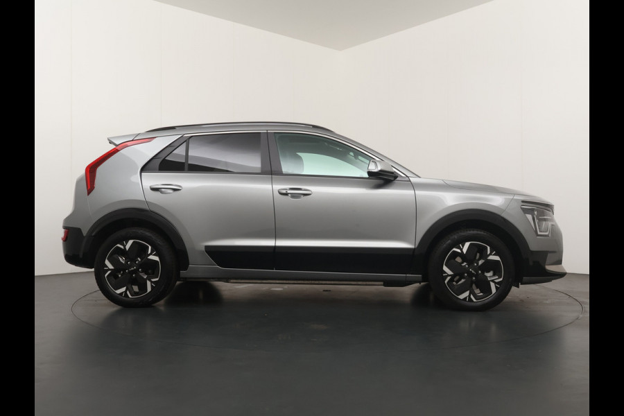 Kia Niro EV DynamicPlusLine 64.8 kWh - Navigatie - Stoel/Stuurverwarming - Adaptief Cruise Control - Schuif/Kanteldak - Fabrieksgarantie Tot 2031