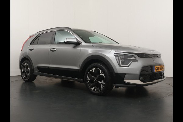 Kia Niro EV DynamicPlusLine 64.8 kWh - Navigatie - Stoel/Stuurverwarming - Adaptief Cruise Control - Schuif/Kanteldak - Fabrieksgarantie Tot 2031