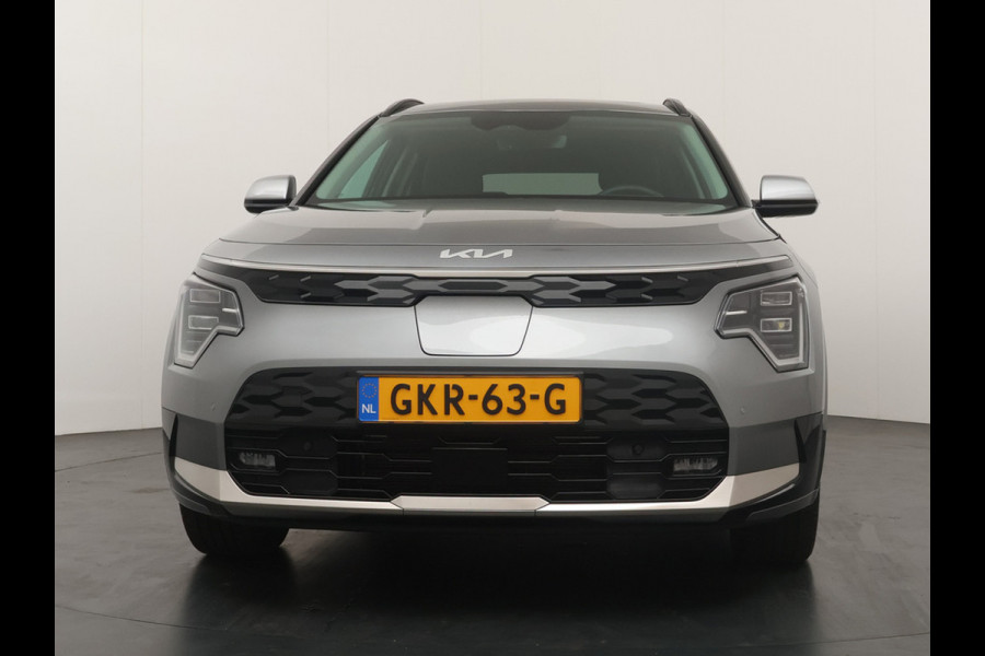Kia Niro EV DynamicPlusLine 64.8 kWh - Navigatie - Stoel/Stuurverwarming - Adaptief Cruise Control - Schuif/Kanteldak - Fabrieksgarantie Tot 2031