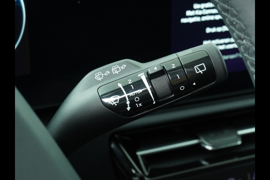 Kia Niro EV DynamicPlusLine 64.8 kWh - Navigatie - Stoel/Stuurverwarming - Adaptief Cruise Control - Schuif/Kanteldak - Fabrieksgarantie Tot 2031