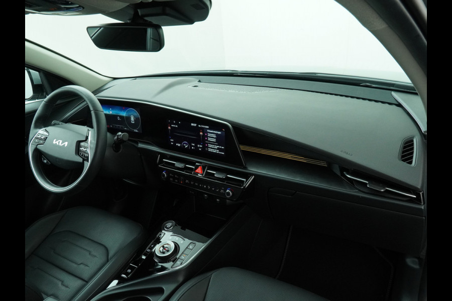 Kia Niro EV DynamicPlusLine 64.8 kWh - Navigatie - Stoel/Stuurverwarming - Adaptief Cruise Control - Schuif/Kanteldak - Fabrieksgarantie Tot 2031
