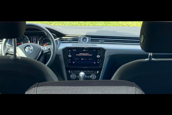 Volkswagen Arteon 1.5 TSI Business R Aut/ LED/ Virtual/ Keyless/ Trekhaak Volkswagen Arteon 1.5 TSI Business R Aut/ LED/ Virtual/ Keyless/ Trekhaak