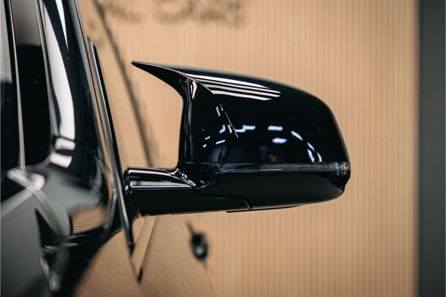 BMW X5 xDrive50e | Volledig M uitgevoerd| Head-up | Verwarmde en verkoelde bekerhouders | Pano |