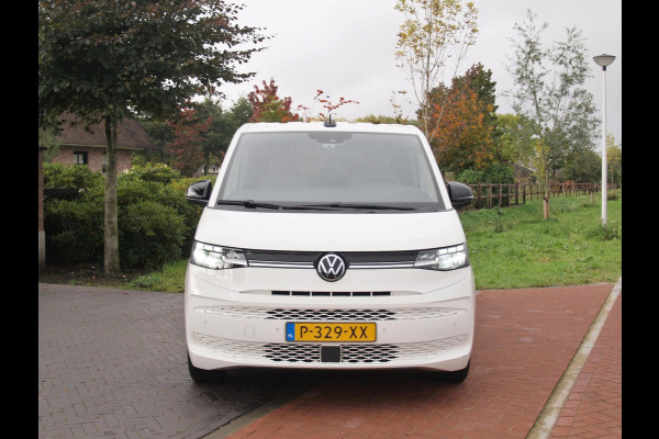 Volkswagen Multivan 1.4 eHybrid L2H1 Life | 7-persoons | Camera | Cruise Control | Apple Carplay | NL-Auto |